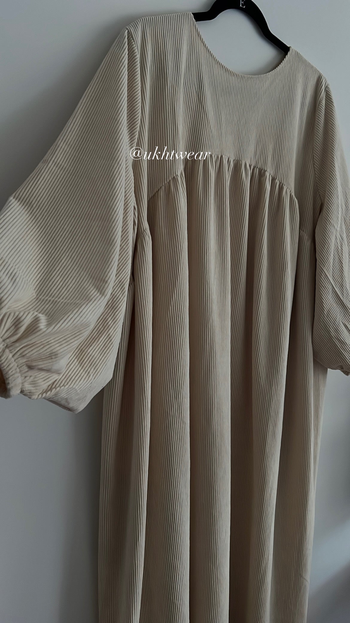 Winter Abaya - Balloon Sleeve