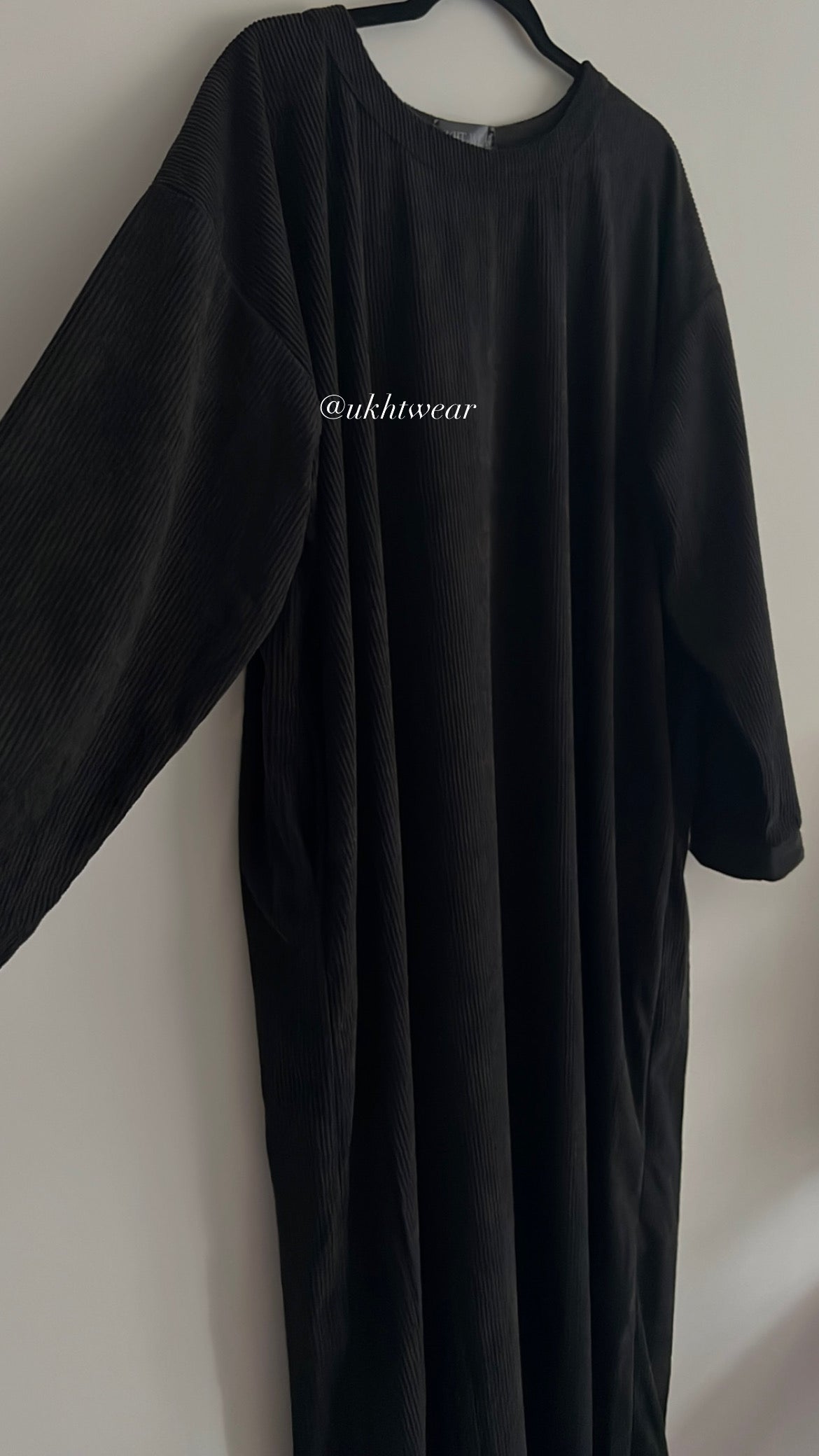 Winter Abaya - Straight Sleeve